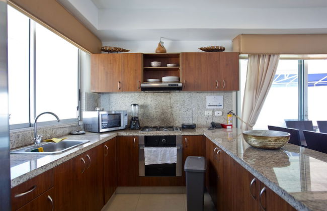 Palmetto Penthouse Deluxe Beautiful View and Sunset Floor 39 - Photo 58