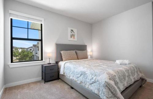 Open Kitchen - Covered Patio - Community Pool - Foto 13