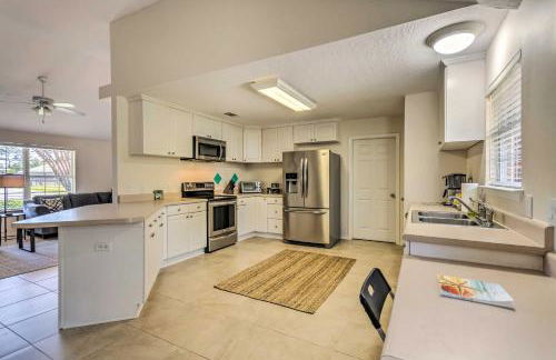 Sunshine State Escape 3 Mi to Navarre Beach! - Foto 8