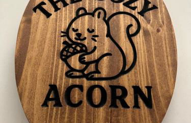 The Cozy Acorn Cascade Lake Retreat - Photo 4