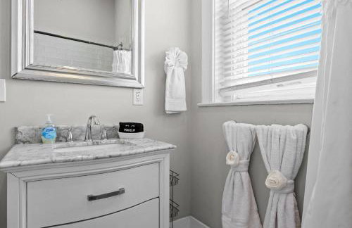 Historic 3-BR Downtown Bourbon Getaway - Foto 49