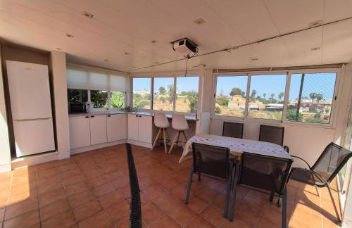 3 BDR House near La Zenia PRIVATE lounge terraces, fire places, BBQ, kitchen, parking - Foto 13