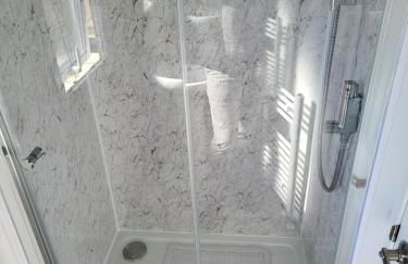 Parkdean Kessingland Beach Holiday Chalet - Photo 14