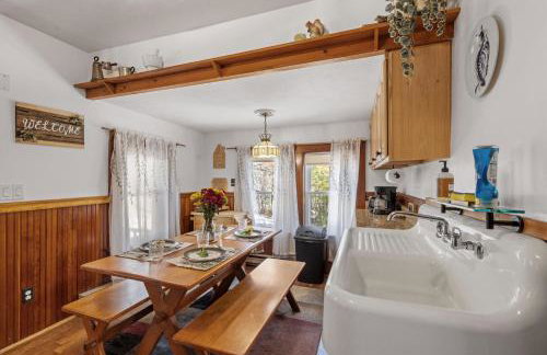 Secluded Cottage with hot tub, fire pit, and views - Foto 45