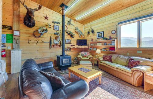 Cozy Cora Studio Cabin with Wind River Mtn Views - Photo 7