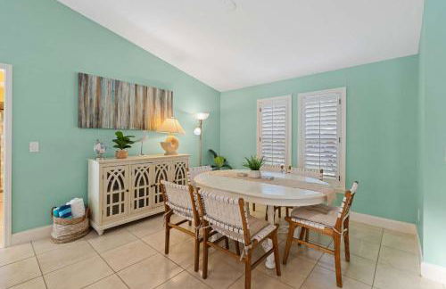 Pet Friendly Pool Home in River Reach of Naples FL - Photo 8