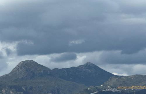 Gorgeous 2 bed Duquesa apartment, 2 pools, easy parking and 2 large balconies, 1 with stunning views - Foto 20