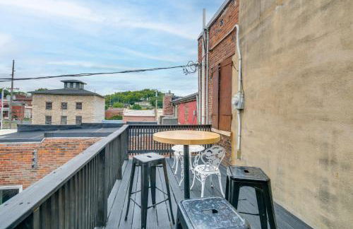 Jacuzzi Tub and Full Kitchen Dowtown Hannibal Loft - Foto 22