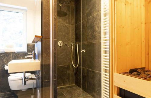 Ferienwohnungen Friedenshöhe in Oberammergau - Foto 47