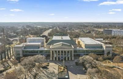 Luxe King Bed, Balcony, Garage in Downtown Raleigh - Foto 48