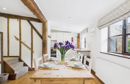 The Cote is a stunning rural barn beach 3 miles - Foto 3