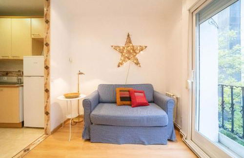 Apartamento con encanto y luz en pleno centro - Photo 21