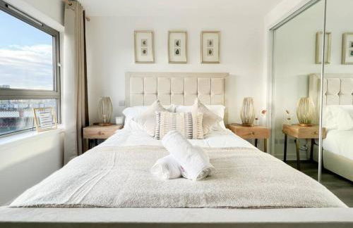 Stunning River View City Centre Apartment - Foto 2