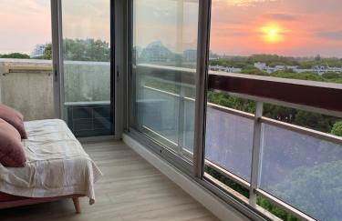 Vue panoramique pour ce grand studio en centre ville - Foto 33