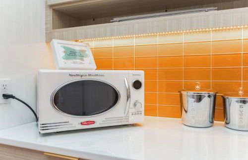 1960s Gem-Close to Downtown And In a Quiet Area - Photo 15