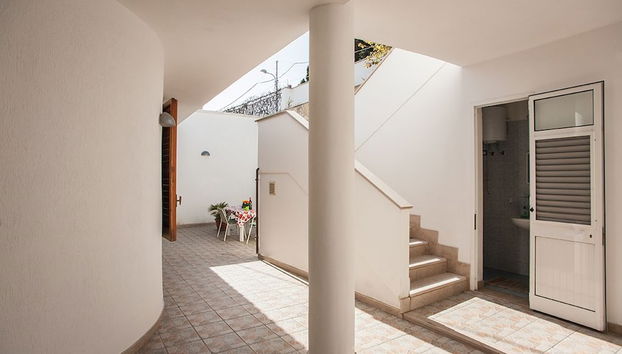 Entrada (vista interior)