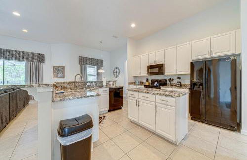 #350-Stunning Villa with Modern Decor, West Facing Pool Overlooking Private Conservation Land - Foto 15