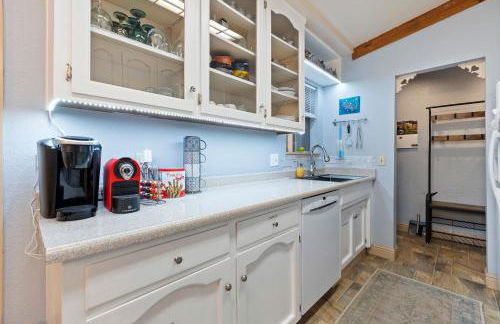 HotTub PingPong Arcade Billiard Pets AC Piano BBQ Art - by SharpCat - Photo 16