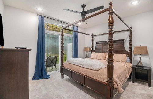 Luxurious Midtown Retreat with Elevator Access - Foto 18