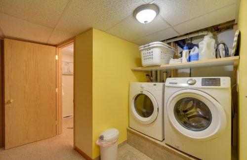 Hermantown Home with Decks, Grill and Hot Tub! - Foto 27