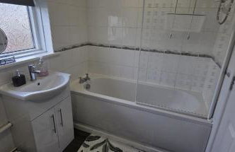 The Glen - Contractor Haven with Fast WiFi & Easy Parking by Hosterooo - Foto 13