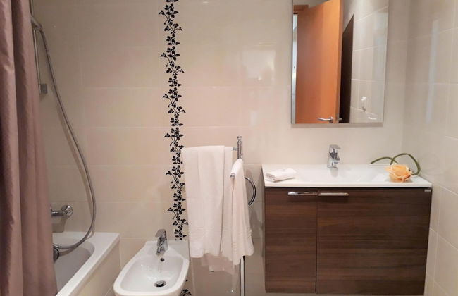 T1 Varandas Forte Piscina Ar Cond Garagem - Foto 17