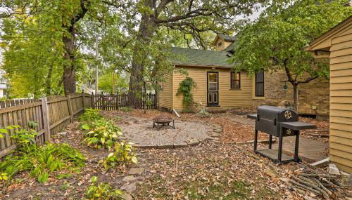 Bright Clear Lake Getaway, 4 Blocks to Downtown! - Foto 3