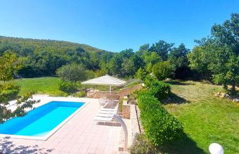 Villa Bacio with heated pool, starlink internet - Foto 5