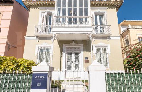 Bright Classic House Near La Malagueta REMS - Photo 1