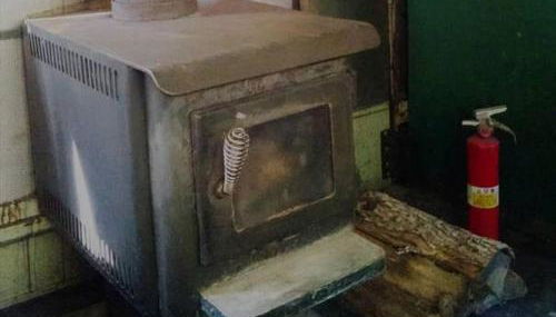 Unique Renovated School Bus for Camping in the Klamath National Forest, California - Foto 2