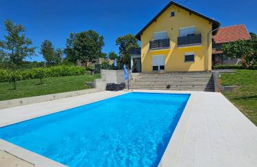 Familyway Croatia Kids Friendly Family villa with privat Pool 50 m2 Slavonski Brod - Foto 36