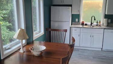 Robin's Nest 2BR at Duke Regional - Foto 2