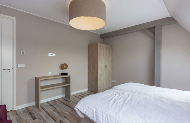 Holiday Home in Oostkapelle Near Beaches - Photo 4