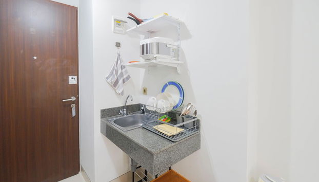 Great Deal And Homey Studio At Transpark Cibubur Apartment - Foto 5, Cocina privada