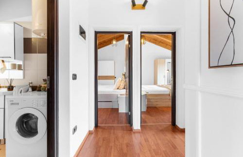 The Village - Foto 23