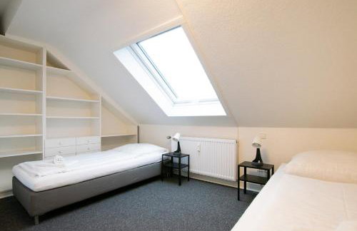 Tolstov Apartments - 1 , 3 and 4 Room Apartments - 20 min Messe DUS & Airport DUS - Foto 67