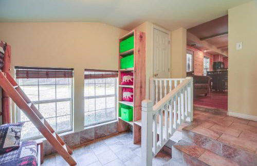 Cabin Close to ATV and Hiking Trails in Delbarton - Photo 17