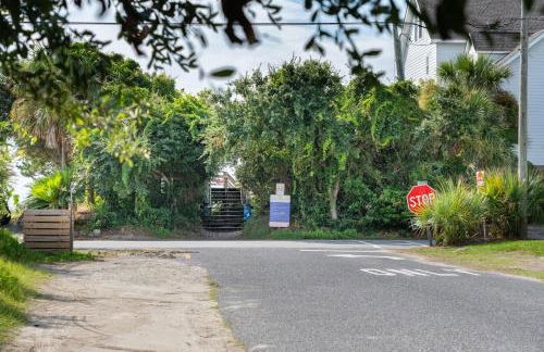 Folly Vacation 620 Three Bedroom Home, one block to the beach and pet friendly - Foto 46