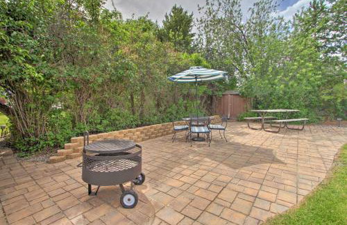 Cozy Home with Hot Tub Half Mi to Salmon River! - Foto 29