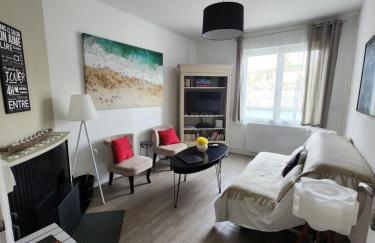 Appartement Quai Ouest, vue entrée port, Stationnement gratuit, Lits faits pour votre arrivée, serviettes de toilettes fournies - Foto 1