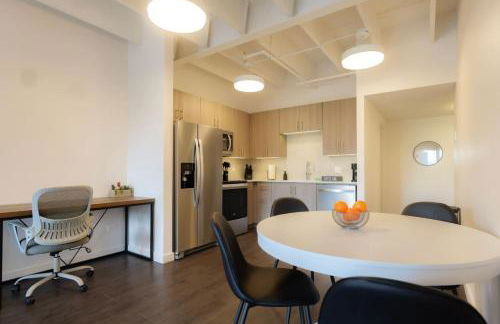 Above The Roots - Stylish 1BD on the Square - Foto 6