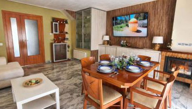 Can Tete Casa grande para 10-12 personas ideal familias y grupos cerca del mar - Foto 2