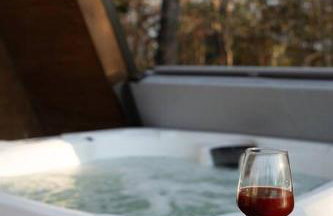 Newly Built, Mid-Lakeside A-Frame with Hot Tub and Steam Shower - Foto 40