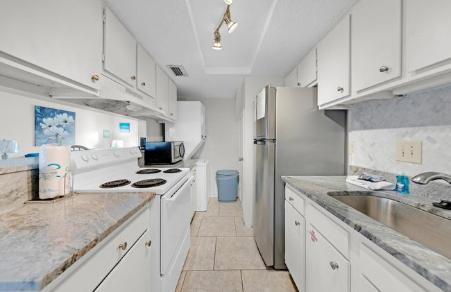 Southbay by the Gulf 90 only 75 Yards to the Beach Updated Townhome - Foto 13