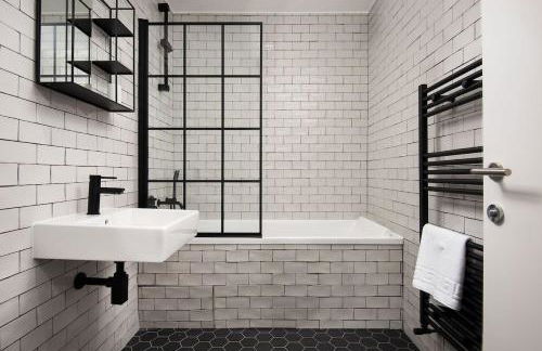 2 The Bay - Photo 20