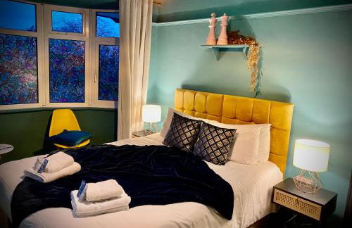 4 Bedroom House - DISC0UNTS - Parking, Contractors, Group, Family - Foto 11