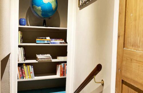 Charming 1 bed loft in 16C house in city centre - Foto 6