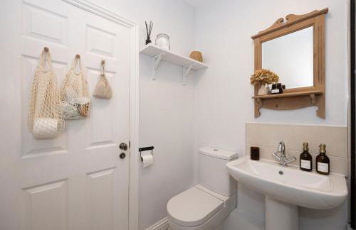 Victorian WFH Haven with Free Parking - Foto 13