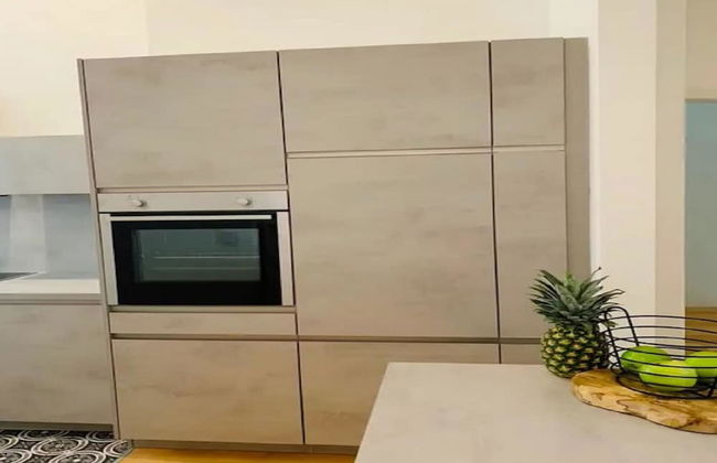 Inviting Holiday Home With Balcony or Terrace - Foto 9