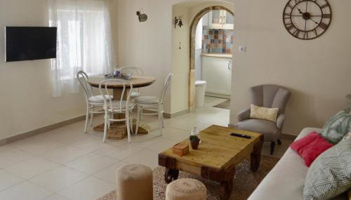 Kind Hearted Place - Photo 4